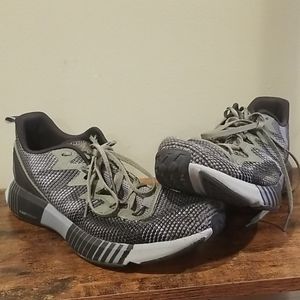 Men's Reebok floatride core size 13 black & olive